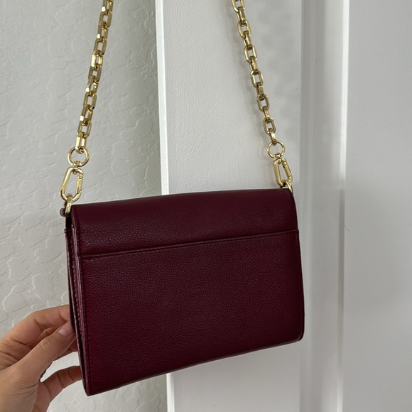 Burgundy authentic Tory Burch bag! In great condition ! - Picture 6 of 6